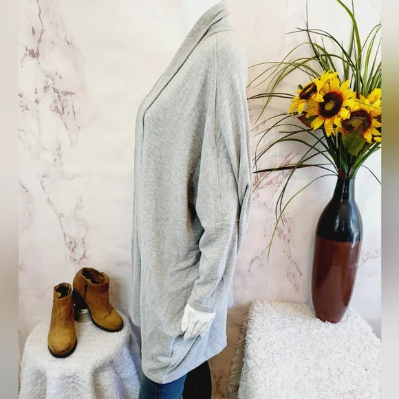 CUPCAKES AND CASHMERE Brentmoore open cardigan sweater in Heather grey - Picture 5 of 9